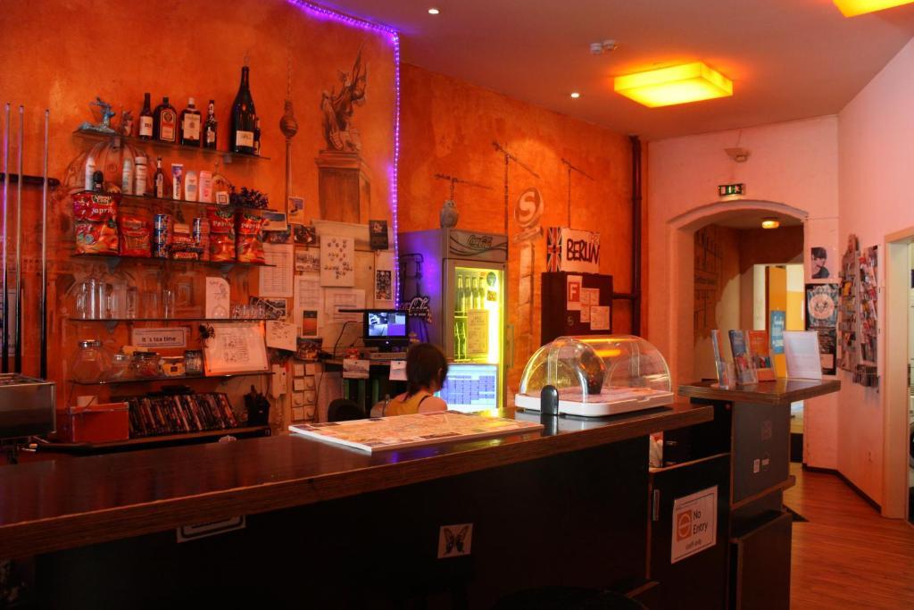Baxpax Kreuzberg Hostel Берлин Екстериор снимка